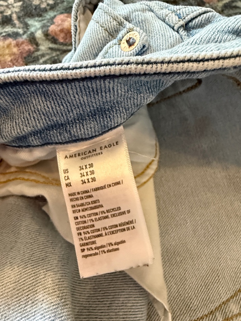 American Eagle Outfitters Light Blue Distressed Skinny Jeans - Picture 3 of 5